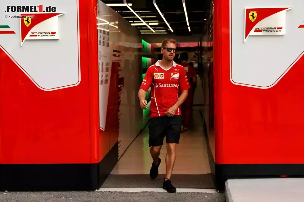 Foto zur News: Sebastian Vettel (Ferrari)