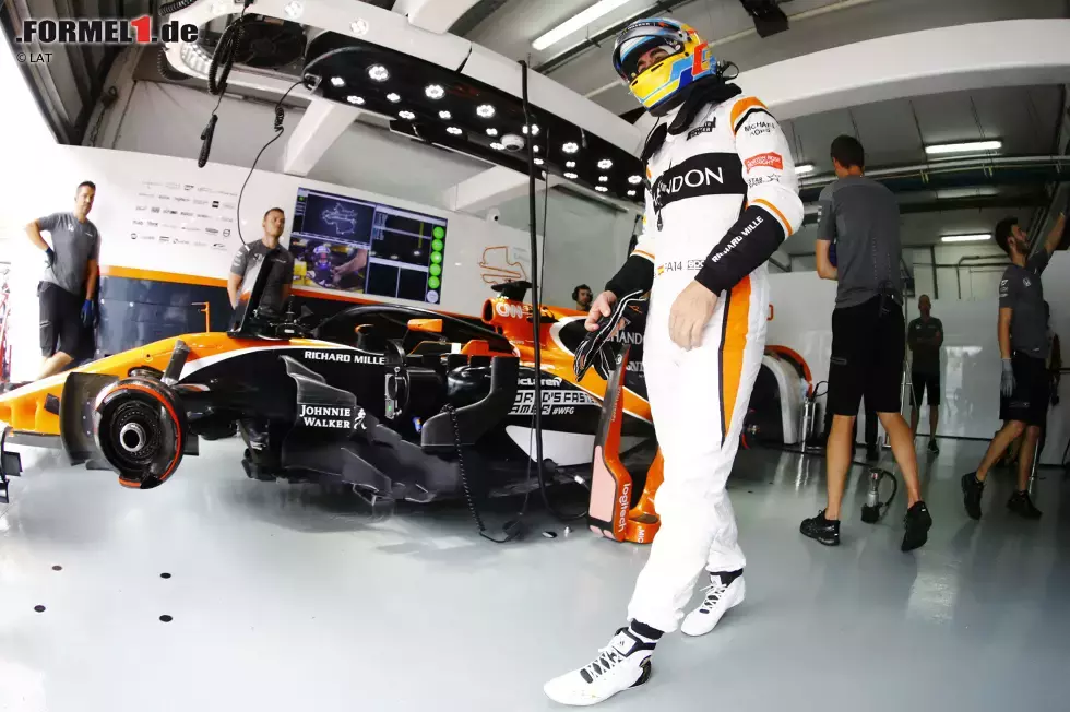 Foto zur News: Fernando Alonso (McLaren)