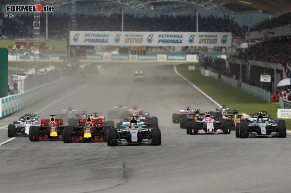 Foto zur News: Lewis Hamilton (Mercedes), Max Verstappen (Red Bull), Daniel Ricciardo (Red Bull), Valtteri Bottas (Mercedes), Esteban Ocon (Force India) und Felipe Massa (Williams)