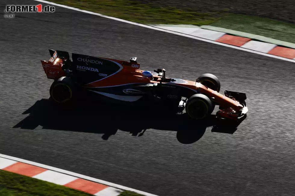 Foto zur News: Fernando Alonso (McLaren)