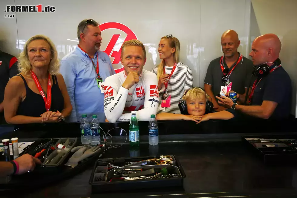 Foto zur News: Kevin Magnussen (Haas) und Jan Magnussen