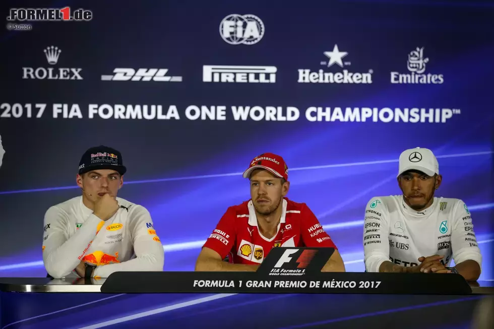 Foto zur News: Max Verstappen (Red Bull), Sebastian Vettel (Ferrari) und Lewis Hamilton (Mercedes)