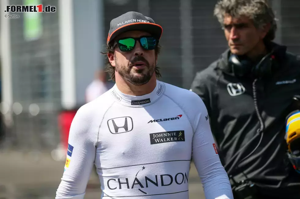 Foto zur News: Fernando Alonso (McLaren)