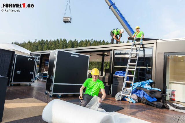 Foto zur News: Auch im Motorhome selbst gibt es noch viel zu tun.