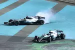 Foto zur News: Valtteri Bottas (Mercedes) und Lewis Hamilton (Mercedes)