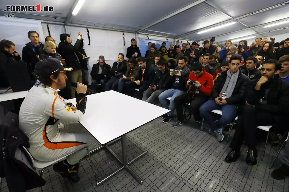 Foto zur News: Fernando Alonso (McLaren)