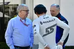 Foto zur News: Carlos Sainz (Renault) und Franz Tost