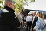 Foto zur News: Ross Brawn und Chase Carey