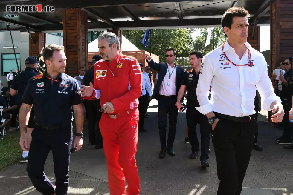 Foto zur News: Christian Horner, Toto Wolff und Maurizio Arrivabene