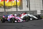 Foto zur News: Marcus Ericsson (Sauber) und Esteban Ocon (Force India)