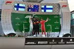 Foto zur News: Valtteri Bottas (Mercedes), Daniel Ricciardo (Red Bull) und Kimi Räikkönen (Ferrari)