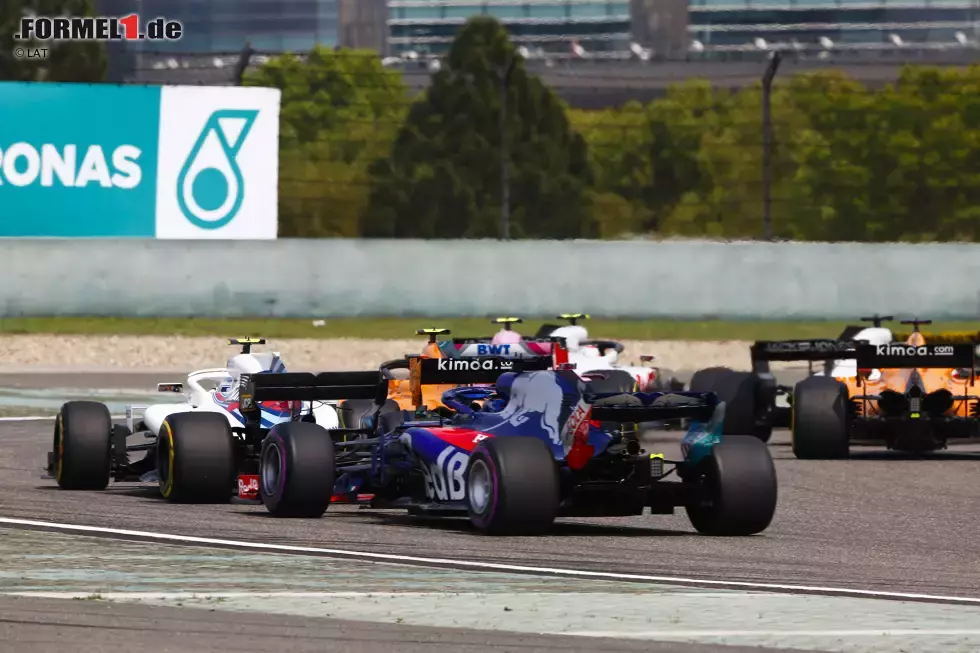 Foto zur News: Stoffel Vandoorne (McLaren), Sergei Sirotkin (Williams) und Brendon Hartley (Toro Rosso)