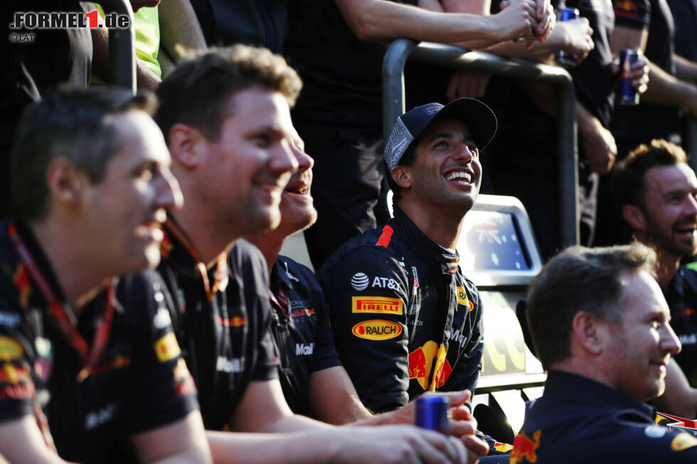 Foto zur News: Daniel Ricciardo (Red Bull) und Christian Horner