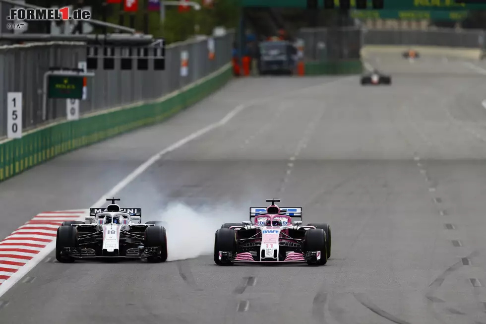 Foto zur News: Lance Stroll (Williams) und Sergio Perez (Force India)