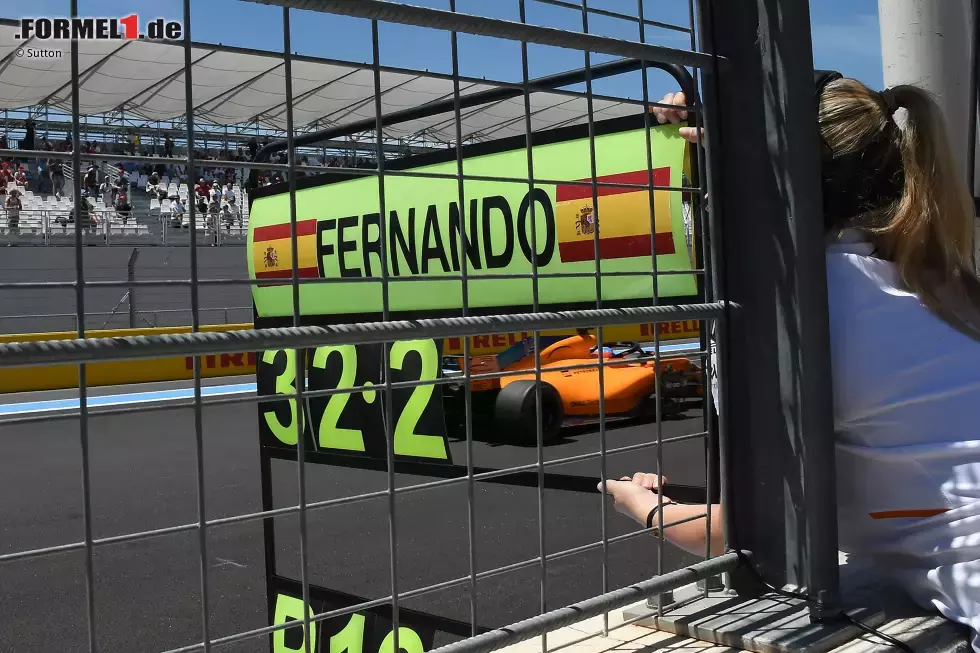 Foto zur News: Fernando Alonso (McLaren)