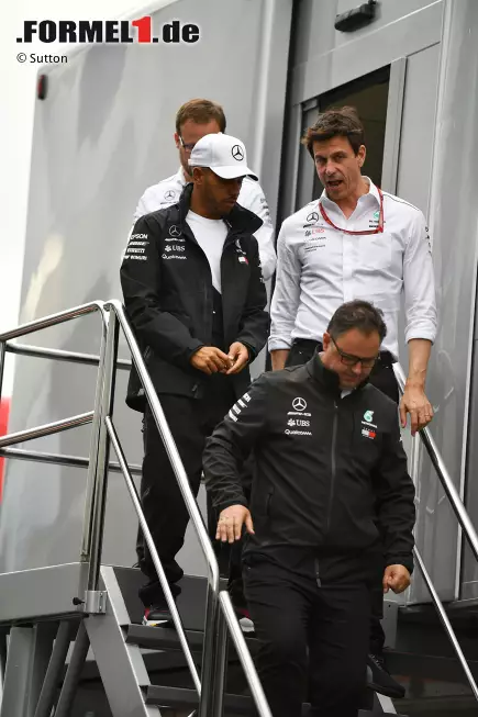 Foto zur News: Lewis Hamilton (Mercedes) und Toto Wolff