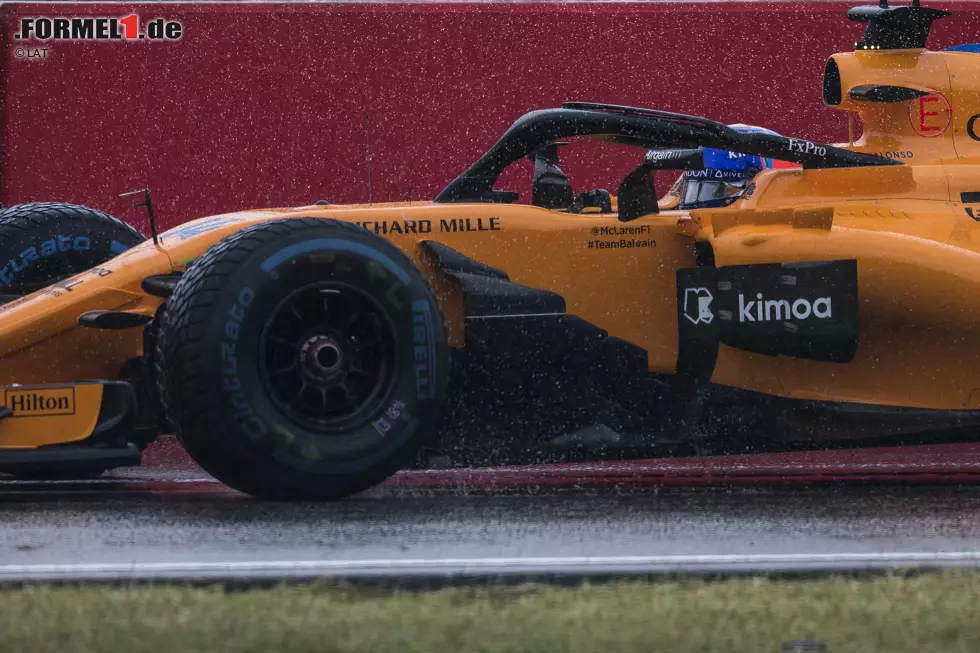 Foto zur News: Fernando Alonso (McLaren)