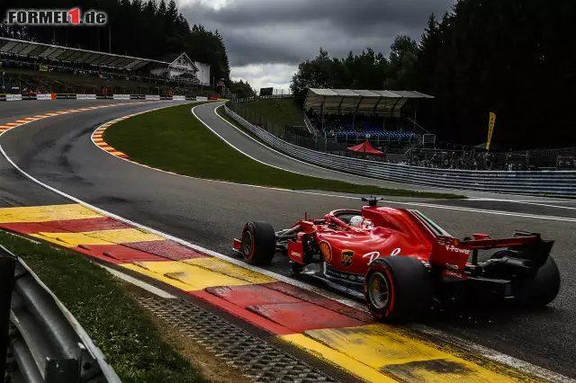 Foto zur News: ...doch Sebastian Vettel schlug zurück: 1:41.501 Minuten sind die neue Bestmarke!