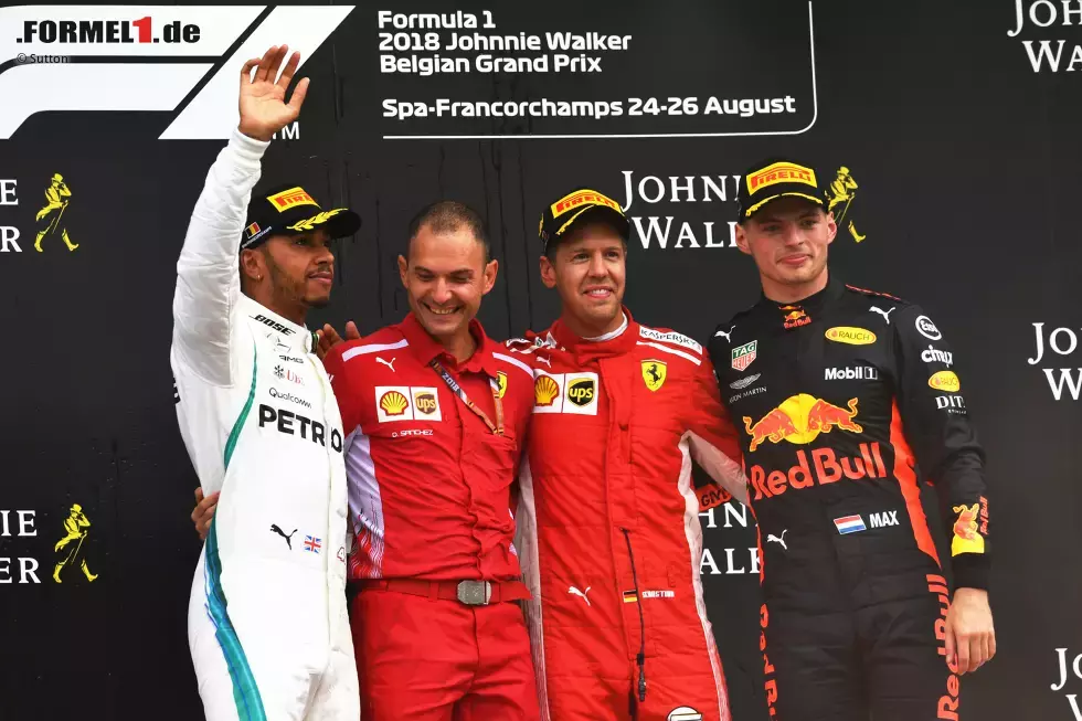 Foto zur News: Lewis Hamilton (Mercedes), Sebastian Vettel (Ferrari) und Max Verstappen (Red Bull)