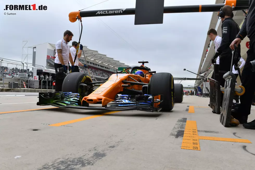 Foto zur News: Fernando Alonso (McLaren)