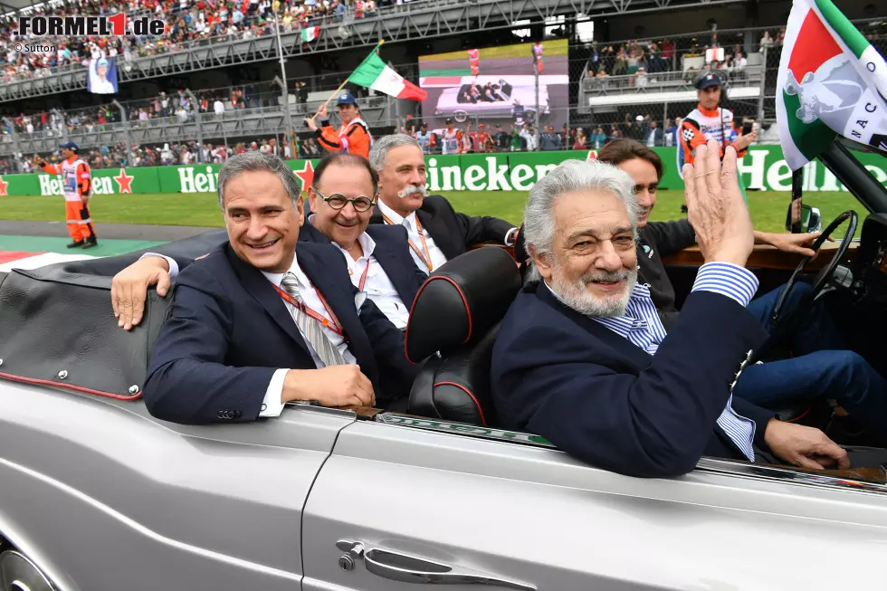 Foto zur News: Chase Carey und Esteban Gutierrez