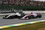 Foto zur News: Sergei Sirotkin (Williams) und Esteban Ocon (Racing Point)