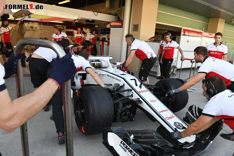 Foto zur News: Nach 17 Jahren: Kimi Räikkönen ist zurück bei der Sauber-Mannschaft.