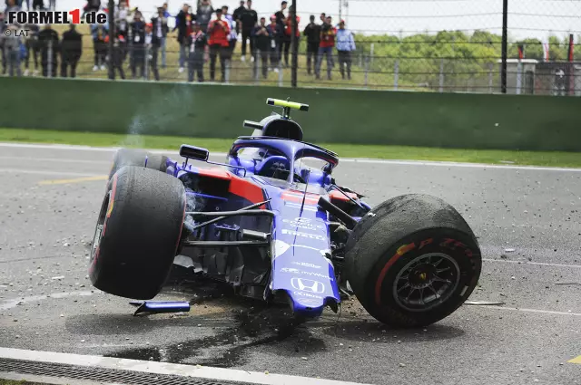 Foto zur News: Alexander Albon (Red Bull Toro Rosso Honda)