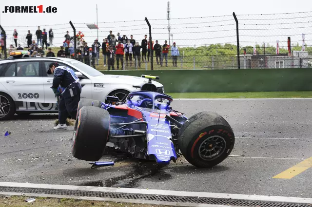 Foto zur News: Alexander Albon (Red Bull Toro Rosso Honda)