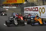 Foto zur News: Lando Norris (McLaren), Romain Grosjean (Haas), Charles Leclerc (Ferrari) und Kimi Räikkönen (Alfa Romeo)