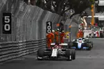 Foto zur News: Kimi Räikkönen (Alfa Romeo), Robert Kubica (Williams) und George Russell (Williams)