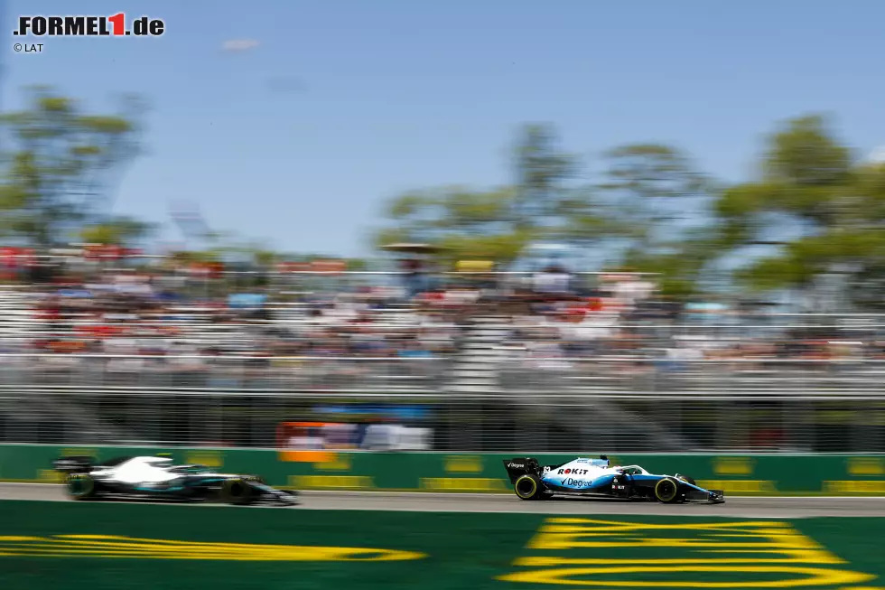 Foto zur News: George Russell (Williams) und Valtteri Bottas (Mercedes)