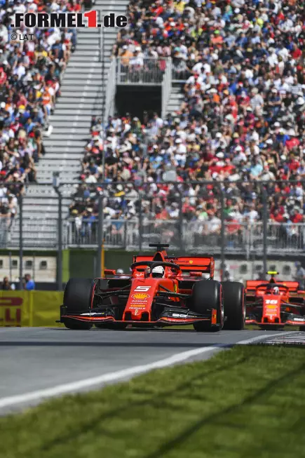 Foto zur News: Sebastian Vettel (Ferrari) und Charles Leclerc (Ferrari)