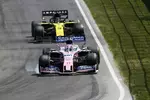 Foto zur News: Sergio Perez (Racing Point) und Daniel Ricciardo (Renault)