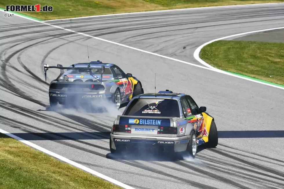 Foto zur News: Red Bull Drift Brothers