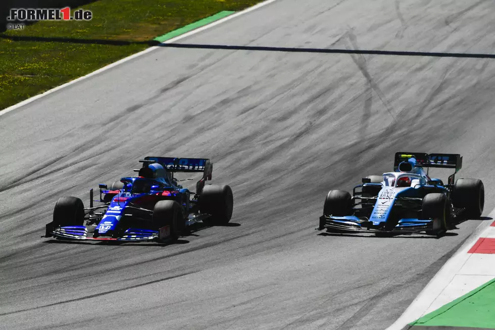 Foto zur News: Daniil Kwjat (Toro Rosso) und Robert Kubica (Williams)