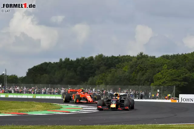 Foto zur News: Erst durch das Safety-Car wurde Verstappen vor Leclerc gespült. Dieser konnte noch genau einmal angreifen, doch es sollte nicht reichen. Am Ende landete aufgrund des Vettel-Abschusses vor dem Red-Bull-Piloten.