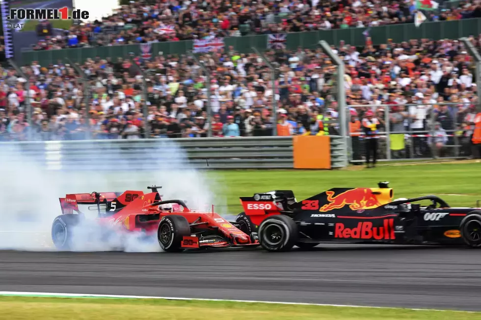 Foto zur News: Sebastian Vettel (Ferrari) und Max Verstappen (Red Bull)