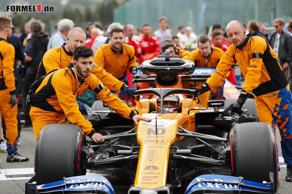 Foto zur News: Carlos Sainz (McLaren)