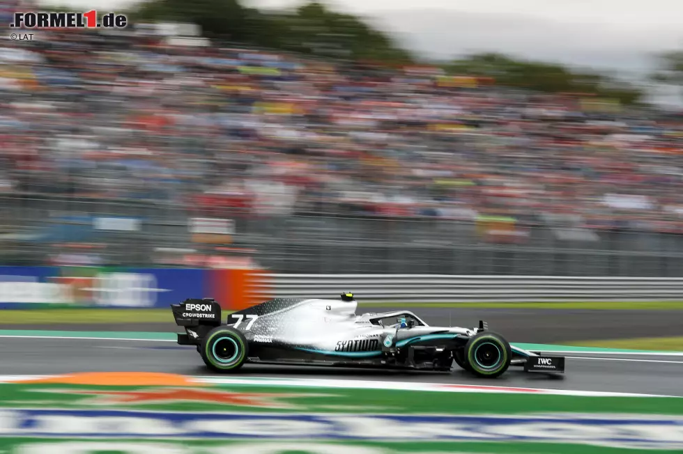 Foto zur News: Valtteri Bottas (Mercedes)