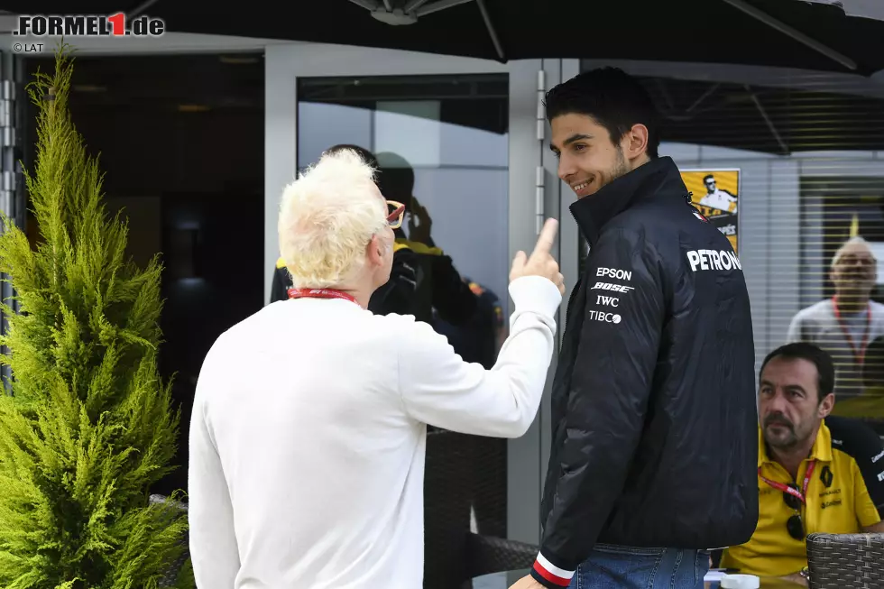 Foto zur News: Jacques Villeneuve und Esteban Ocon