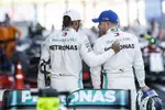 Foto zur News: Lewis Hamilton (Mercedes) und Valtteri Bottas (Mercedes)