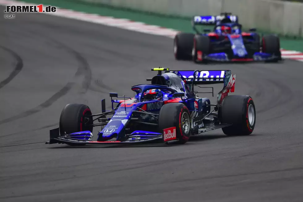 Foto zur News: Pierre Gasly (Toro Rosso) und Daniil Kwjat (Toro Rosso)