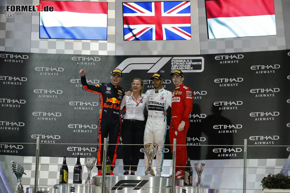 Foto zur News: Max Verstappen (Red Bull), Lewis Hamilton (Mercedes) und Charles Leclerc (Ferrari)