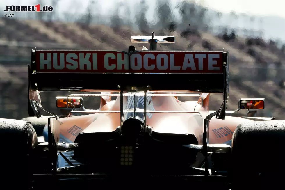 Foto zur News: Carlos Sainz (McLaren)