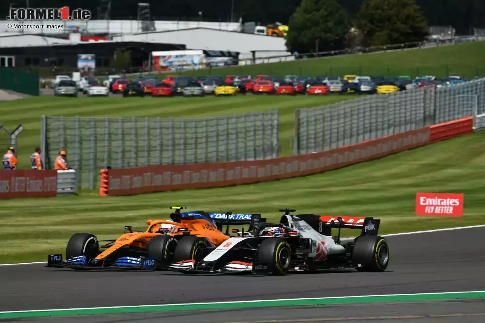 Foto zur News: Lando Norris (McLaren) und Romain Grosjean (Haas)