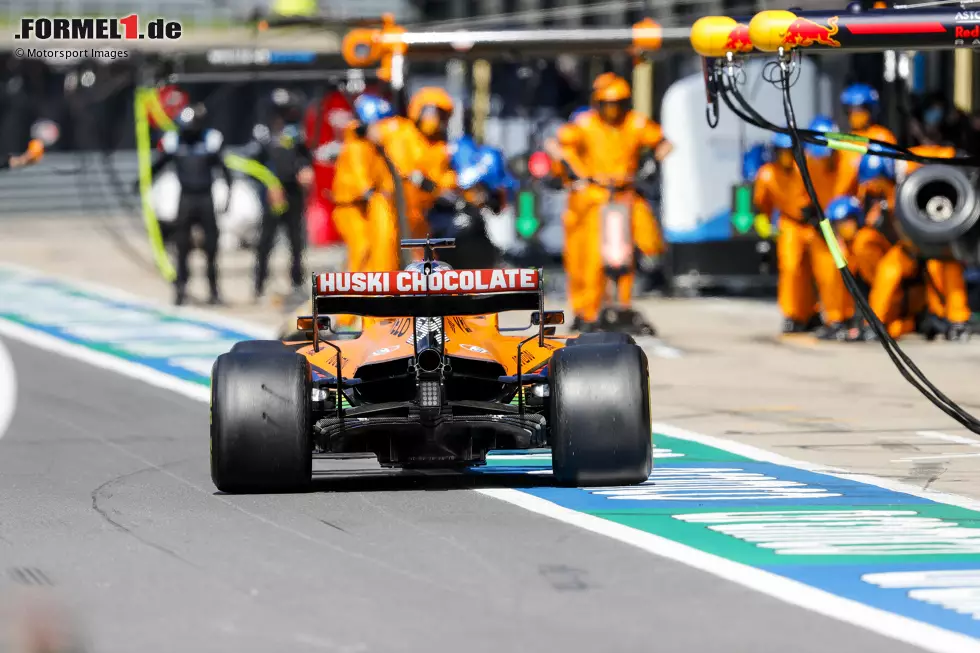 Foto zur News: Carlos Sainz (McLaren)