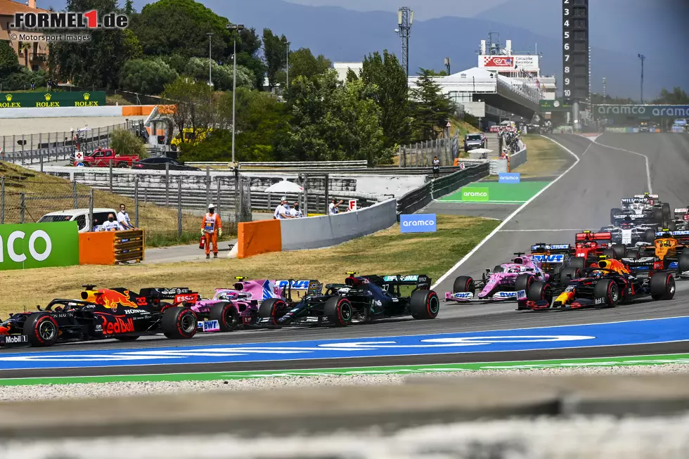 Foto zur News: Max Verstappen (Red Bull), Lance Stroll (Racing Point) und Valtteri Bottas (Mercedes)