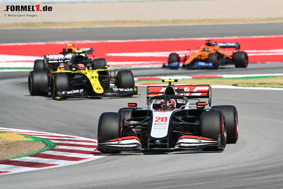 Foto zur News: Kevin Magnussen (Haas) und Esteban Ocon (Renault)