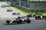 Foto zur News: Daniel Ricciardo (Renault) und Esteban Ocon (Renault)